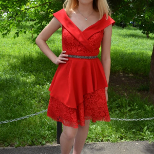 Rochie Makenzie cu insertii de dantela,nuanat de rosu - Img 2