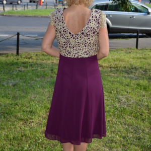 Rochie midi de ocazie, masura mare, mov cu dantela aurie - Img 4