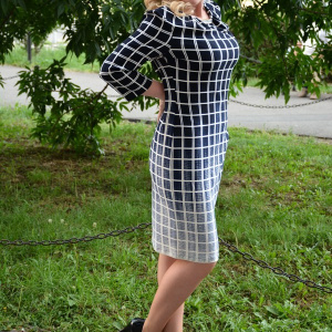 Rochie moderna, de culoare bleumarin, design geometric - Img 5