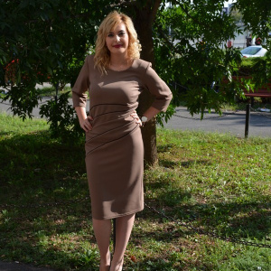 Rochie moderna, de toamna, nuanta maro, cambrata in talie - Img 4