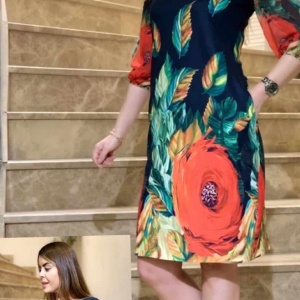 Rochie rafinata Kala in nuanta de bleumarin cu flori - Img 2