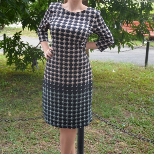 Rochie scurta de toamna, primavara, neagra cu buline colorate - Img 5