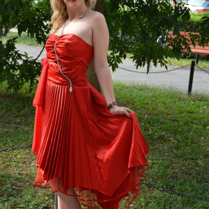 Rochie sofisticata de ocazie, rosie, cu pliuri si insertii de strass-uri - Img 6