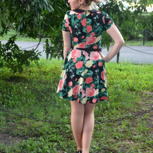 Rochie tinerasca, cu imprimeu floral minunat - Img 4