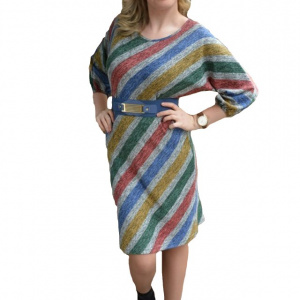Rochie tinereasca cu design de dungi multicolore, material fin