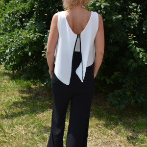 Salopeta moderna, eleganta, nuanta de alb combinat cu negru - Img 6