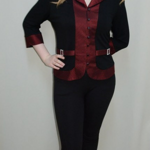 Bluza casual, maneca trei-sferturi, neagra cu design de dungi rosii - Img 2