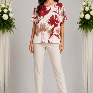 Bluză damă cu imprimeu floral bordo-maro-crem – Croială lejeră, mânecă scurtă, elegantă