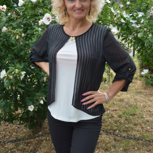 Bluza de ocazie culoare alba cu insertie de voal cu dungi negru - Img 2