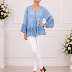 Bluza lejera Carina cu insertii de dantela ,nuanta de albastru deschis - Img 4