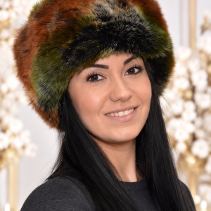 CACIULA CALDUROASA DE IARNA, MARO, REALIZATA DIN BLANA
