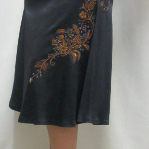 Fusta eleganta, de culoare neagra, din saten cu broderie maro - Img 6