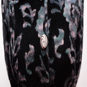Jacheta eleganta cu croi drept, neagra cu design abstract colorat - Img 7