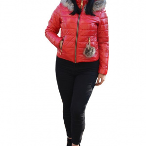 Jacheta Vera casual ,scurta cu aspect lucios ,nuanta de rosu