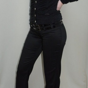 Pantalon deosebit, nuanta de negru, curea lucioasa - Img 4