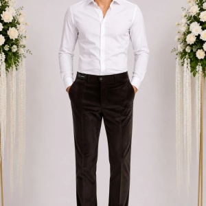Pantalon la dunga, de culoare maro inchis, cu model in tesatura