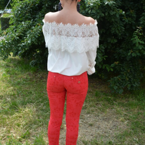 Pantalon tineresc cu design floral pe fond rosu, model lung - Img 4