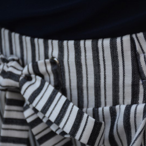 Pantaloni Suzi ,moodel de dungi,nuanat alb-negru - Img 6