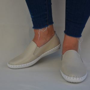 Pantof bej tip sport, cu talpa usoara si varf rotund, design simplu - Img 6