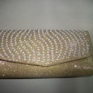 Poseta shic, cu perle mici decorative si strass-uri - Img 3