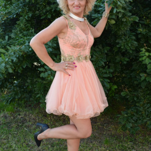 Rochie baby-doll din tul si dantela cu flori aurii 3D aplicate - Img 3