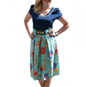 Rochie casual, cu imprimeu floral in partea de jos si curea lata in talie - Img 1