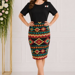 Rochie casual cu maneca scurta, neagra cu broderie multicolora