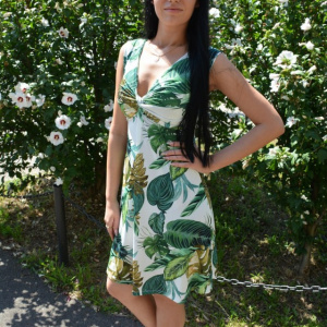 Rochie comoda de zi , decolteu in V fronsat, tonuri verde - Img 4