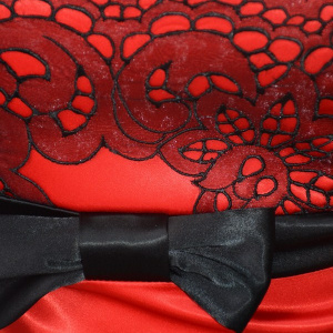 Rochie de gala cambrata pe corp, din saten rosu cu broderie neagra - Img 6