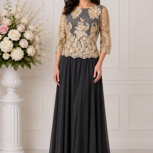 Rochie de gala de culoare neagra cu aplicatii de broderie aurie