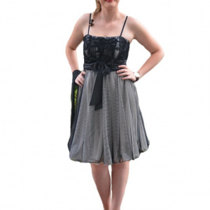 Rochie de gala scurta, deosebita, in nuanta alba cu tul negru - Img 1