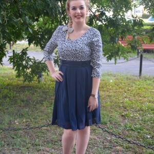 Rochie de ocazie, bleumarin-alb cu fir auriu si voal - Img 2
