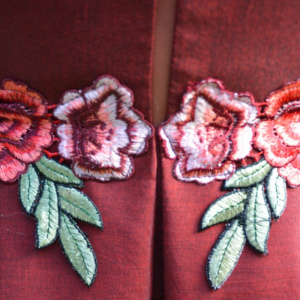 Rochie de ocazie cu broderie florala aplicata, nuanta de visiniu - Img 6