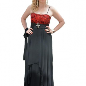 Rochie de seara lunga neagra, cu design modern si top rosu dantelat - Img 1