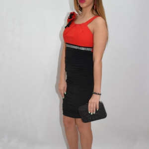 Rochie de seara scurte, pe rosu cu negru, design modern si fronsat - Img 4