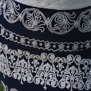 Rochie de zi, design de doua piese, in culori de bleumarin si alb - Img 5