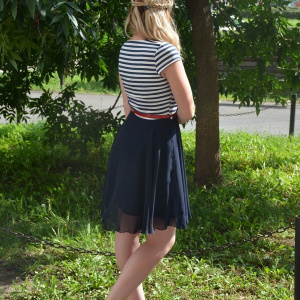 Rochie eleganta cu dungi orizontale, fusta vaporoasa, bleumarin - Img 4