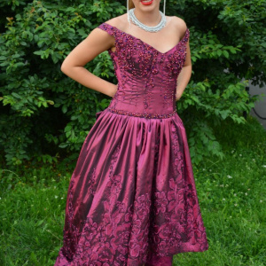 Rochie eleganta, marsala, cu croi asimetric si margele aplicate - Img 3