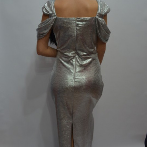 Rochie fashion de culoare argintie, model lung cu decupaje - Img 7