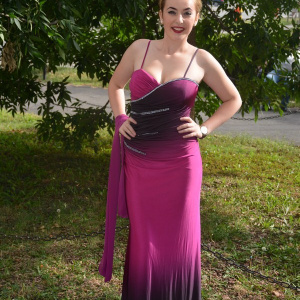 Rochie fermecatoare de gala, lungime maxi, mulata, pe roz-ciclam - Img 2