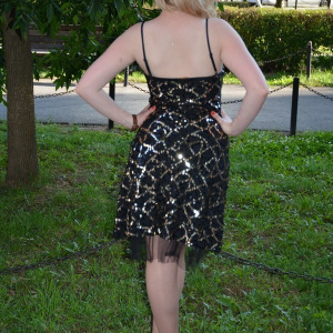 Rochie rafinata, neagra cu inserti de paiete auri - Img 4