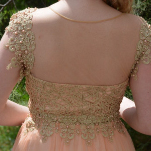 Rochie tinereasca model trendy, din tul de culoarea piersicii - Img 6