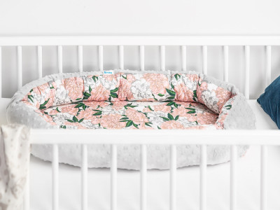 Cosulet cuib bebelus Minky bumbac 70x30 cm Sensillo Flori Gri - Img 2