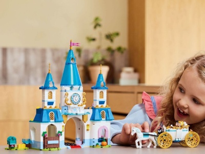 LEGO DISNEY CASTELUL SI CALEASCA CENUSARESEI 43275 - Img 3