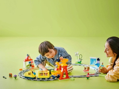 LEGO DUPLO TREN COMUNITAR INTERACTIV 10428 - Img 3