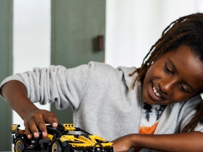 LEGO TECHNIC BOLID BUGATTI 42151 - Img 3