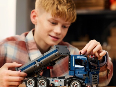 LEGO TECHNIC CAMION CU BENA BASCULANTA 42203 - Img 3