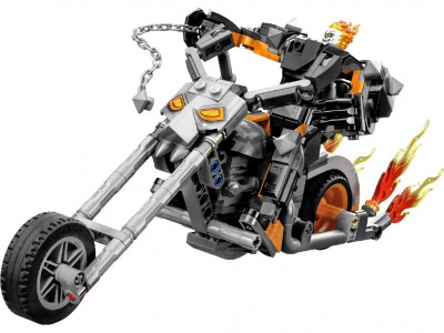 LEGO SUPER HEROES ROBOT SI MOTOCICLETA CALARETUL FANTOMA 76245 - Img 1