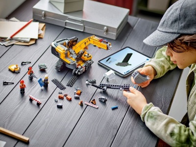 LEGO CITY EXCAVATOR GALBEN DE CONSTRUCTII 60420 - Img 4