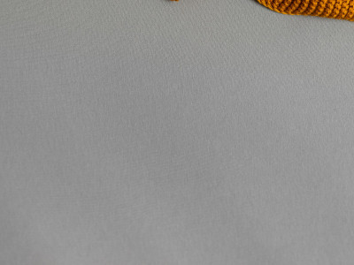 Cearsaf cu elastic din vascoza de bambus Sensillo 140x70 cm Gri - Img 2